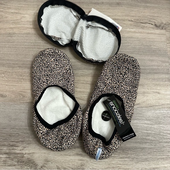 NWT Snoozies Leopard Print Slippers Size XL 11-12 - Picture 1 of 4